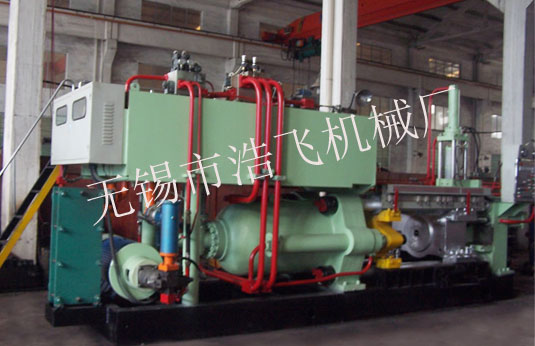 標(biāo)準(zhǔn)型660T擠壓機